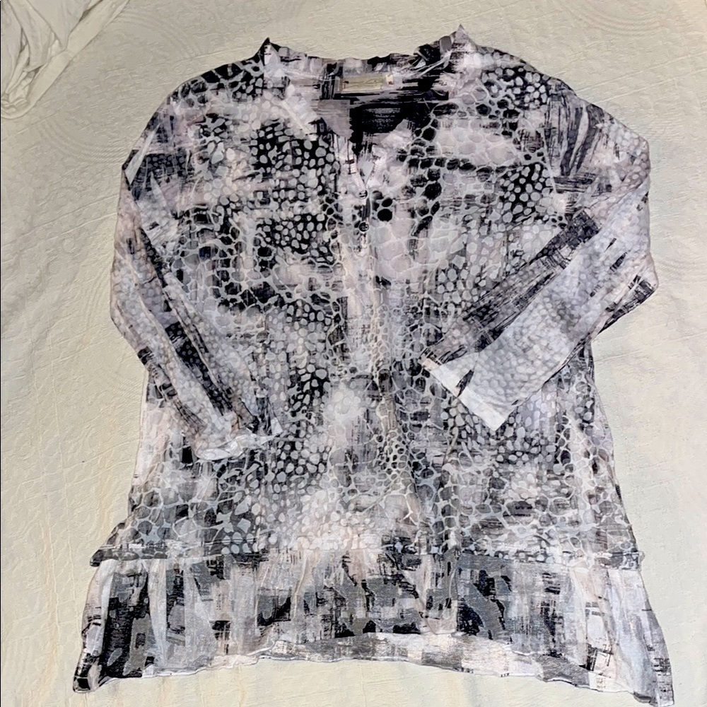Stylish Black and Gray Women's Top